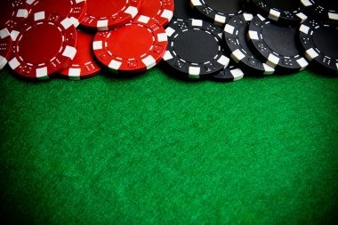 Live dealer Colok Naga table with two cards displayed and betting interface